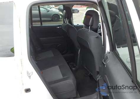 2014 Jeep Compass Sport z USA, uszkodzony, nr VIN 1C4NJDBB0ED621781